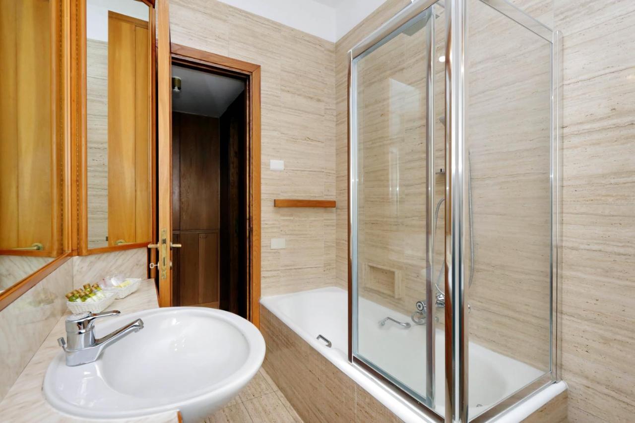 Frattina Family Romantic Superior Suite Ngoại thất bức ảnh